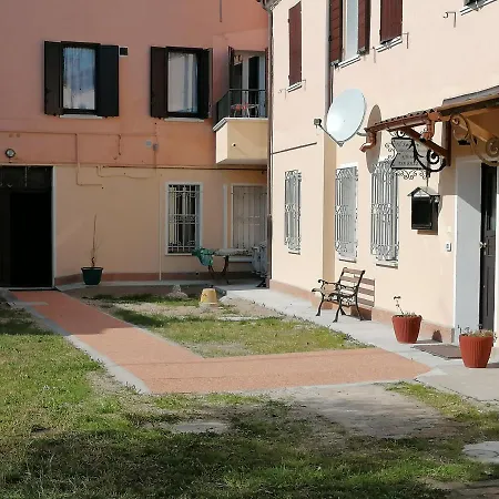 ベッド・アンド・ブレックファスト Al Souvenir 3*